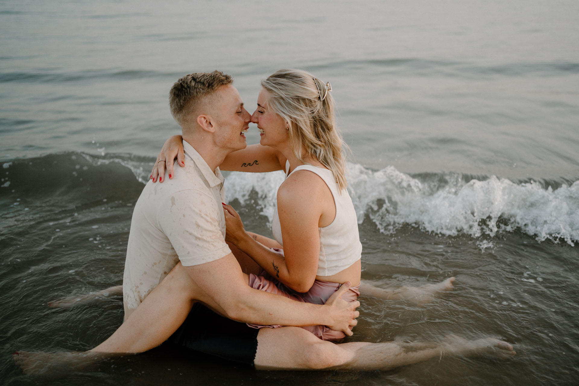 couple shoot strand zeeland 12