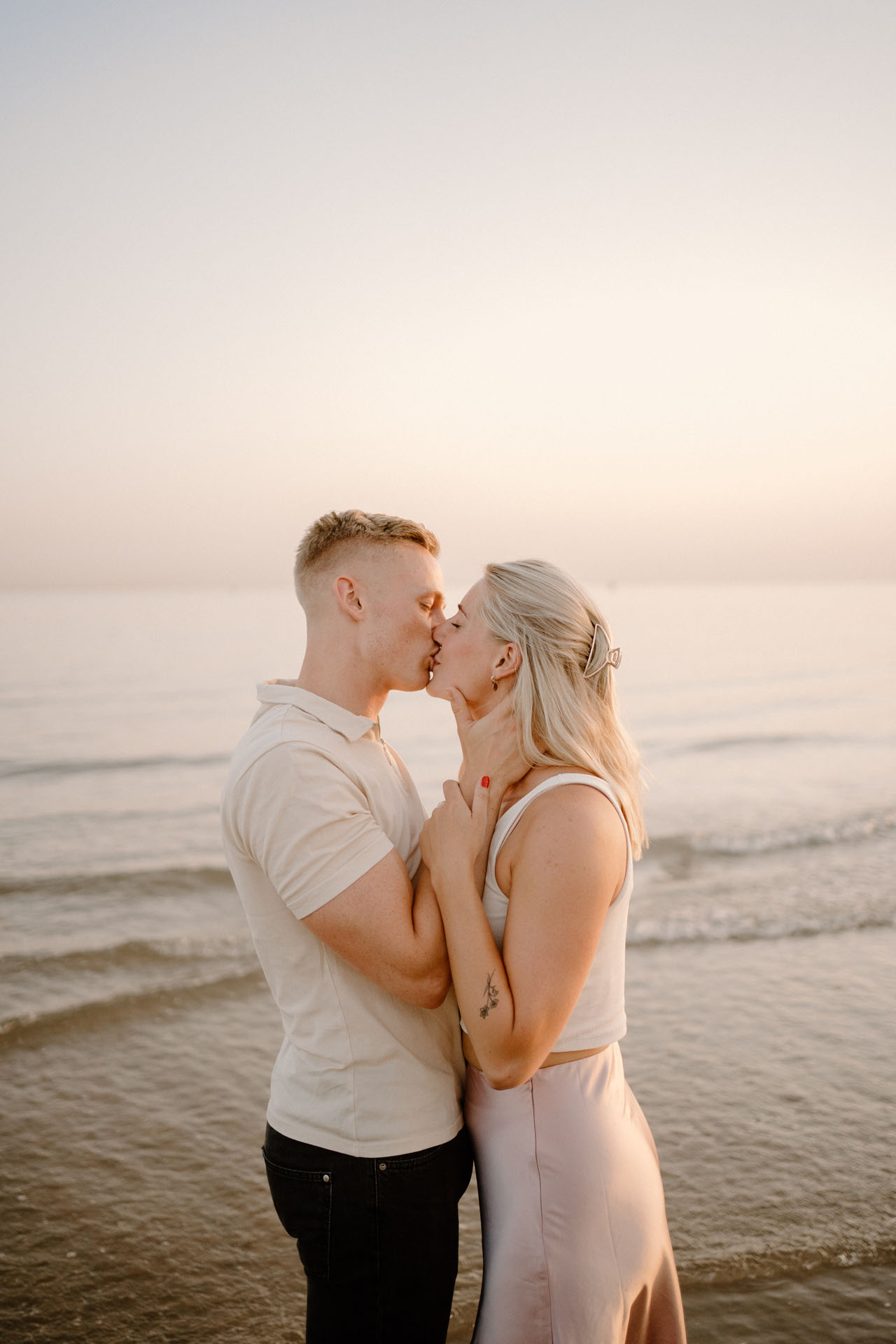 couple shoot strand zeeland 9