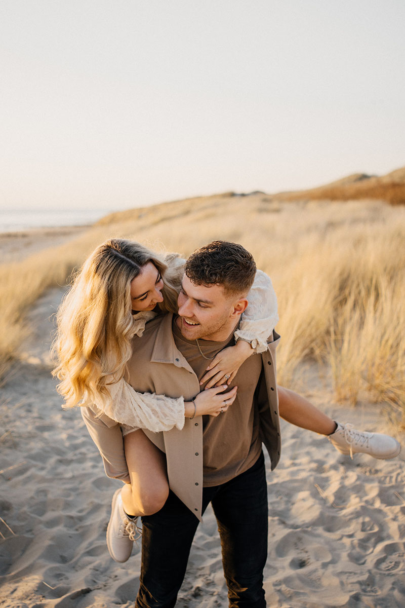 couple shoot strand